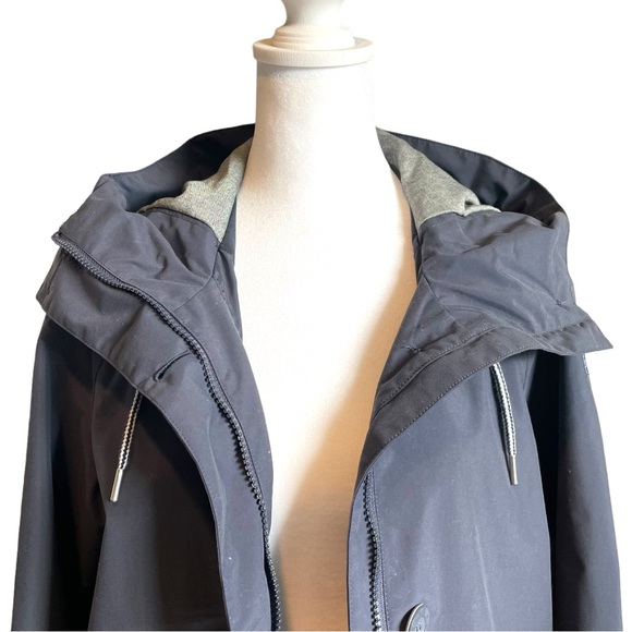 HELLY HANSEN | Raincoat Waterproof Windproof Breathable Dusty Purple | S - Picture 5 of 16